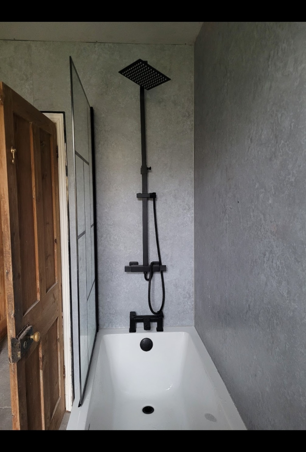 Bathroom appliances